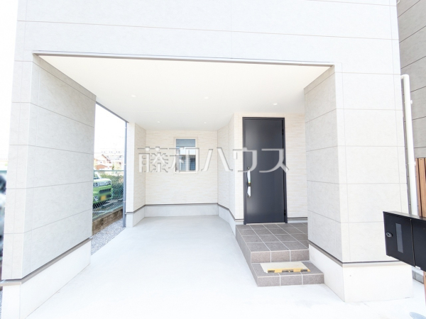 A号棟　玄関　【富士見市東みずほ台３丁目】