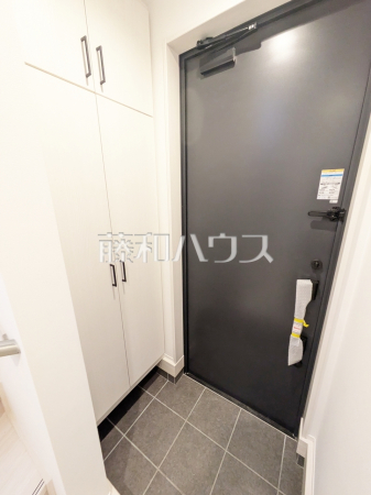 A号棟　 大容量の収納で玄関もスッキリ 　【富士見市東みずほ台３丁目】