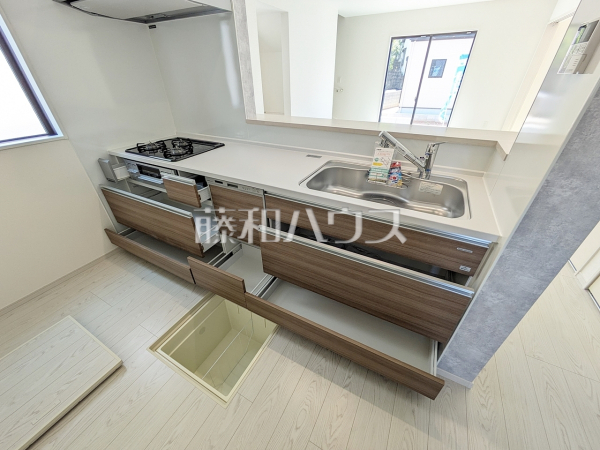 キッチン　【福岡市南区屋形原２丁目】