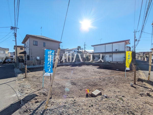 現地写真　 周辺は落ち着いた雰囲気の住宅地です。小さなお子様がいるご家庭も安心です。【立川市若葉町１丁目】