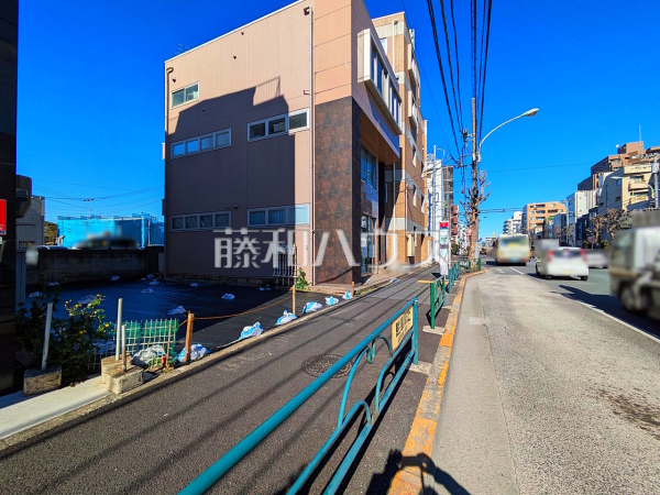 接道状況および現場風景　【杉並区南荻窪１丁目】 平日のご案内も可能です。まずはお気軽にお問合せ下さいませ。 