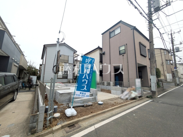 まだまだ建築中ですが、ぜひ現地をご覧になりませんか？基礎・上棟の状態は建築中にしかご覧になれません！　【志木市幸町４丁目】