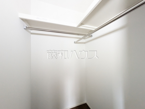 9号棟　ウォークインクローゼット　【武蔵村山市中央３丁目】