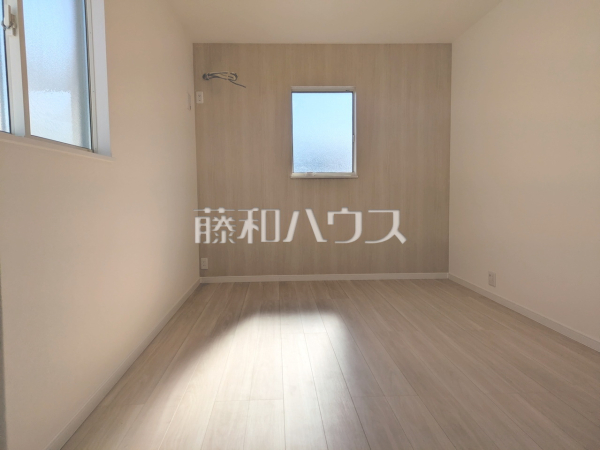 居室　【朝霞市三原２丁目】
