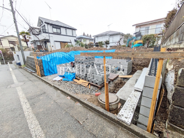 外観　【八王子市片倉町】 マイカーを2台所有されているご家庭に嬉しいカースペース2台駐車可（車種による） のプラン。