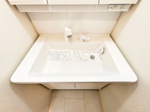 洗面室　【新座市池田４丁目】