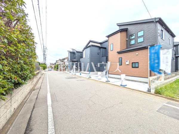 接道状況および現場風景　夜間や平日の見学も可能です。お客様のお家探しを徹底的にサポートいたしますのでお気軽にお問い合わせください。【小平市栄町２丁目】