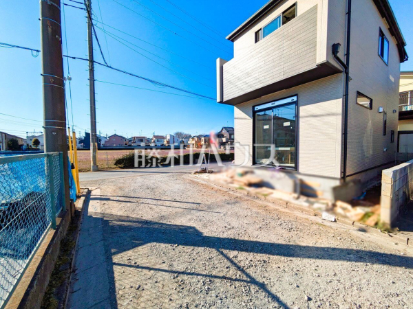 接道状況および現場風景　【所沢市上新井５丁目】