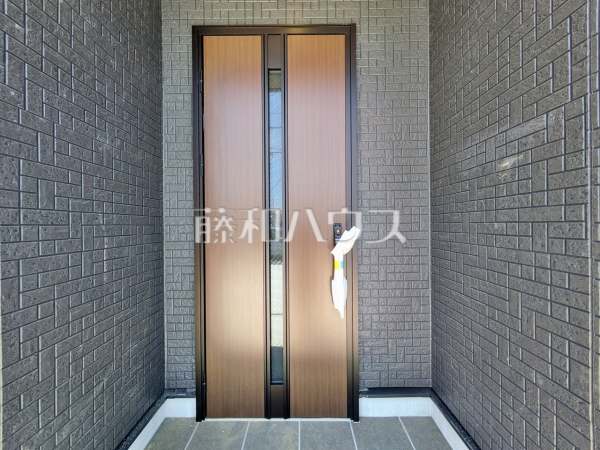 玄関　【春日井市朝宮町１丁目】