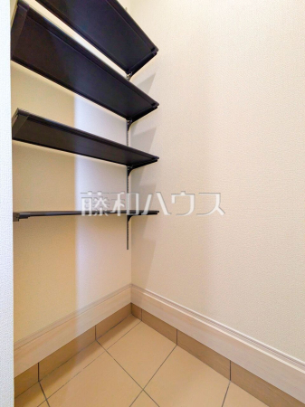 1号棟　収納　【東久留米市八幡町２丁目】