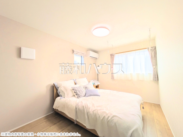 ２号棟　居室　【三鷹市大沢１丁目】
部屋の雰囲気や広さ・眺望・間取りの使い勝手など、是非一度、ご自身の目で確かめてみてください。　