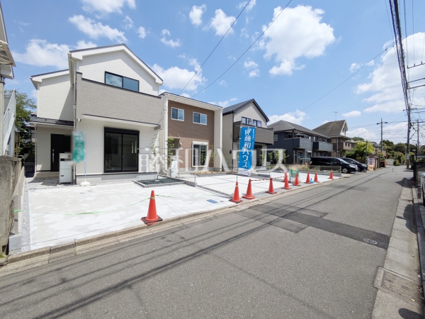 接道状況および現場風景　【三鷹市大沢１丁目】