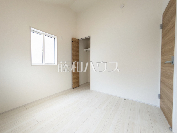 居室　【小平市小川町１丁目】