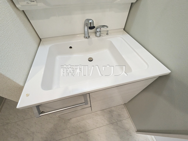 洗面台　【小平市小川町１丁目】