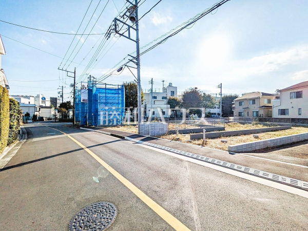 接道状況および現場風景　【東大和市立野３丁目】 物件の事、諸費用の事など、小さな疑問もお気軽にご連絡・ご相談下さい。 