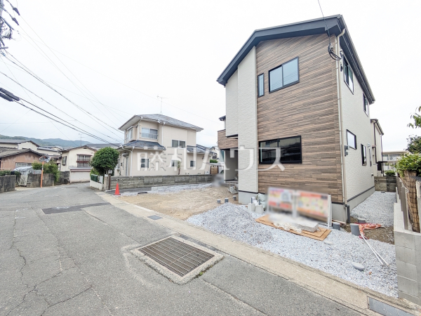 接道状況および現場風景　【福岡市南区屋形原５丁目】