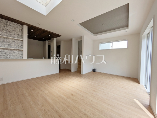 7号棟　リビング　【福岡市南区長住３丁目】