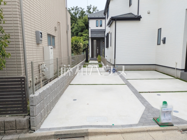 2号棟　カースペース(路地状部分)　【杉並区上井草２丁目】