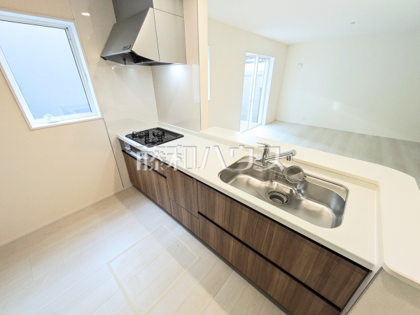 1号棟　キッチン　【西春日井郡豊山町大字豊場字新田町】