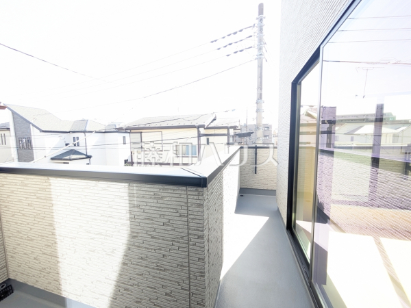 バルコニー　【新座市東北２丁目】