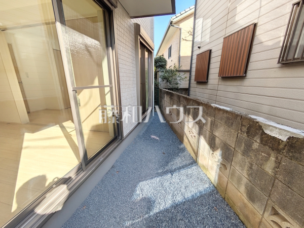 庭　【練馬区東大泉７丁目】