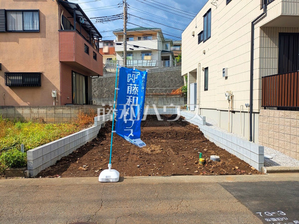 現地写真　 ご家族が揃うリビングは、南からの暖かい日差しが射し込む2Fに配置しました。 　【志木市本町３丁目】