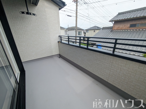 バルコニー　【小牧市新町１丁目】