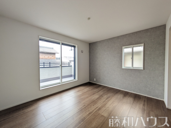 居室　【小牧市新町１丁目】