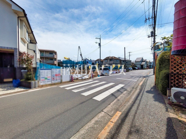 接道状況および現場風景　【清瀬市中清戸５丁目】 平日のご案内も可能です。まずはお気軽にお問合せ下さいませ。 