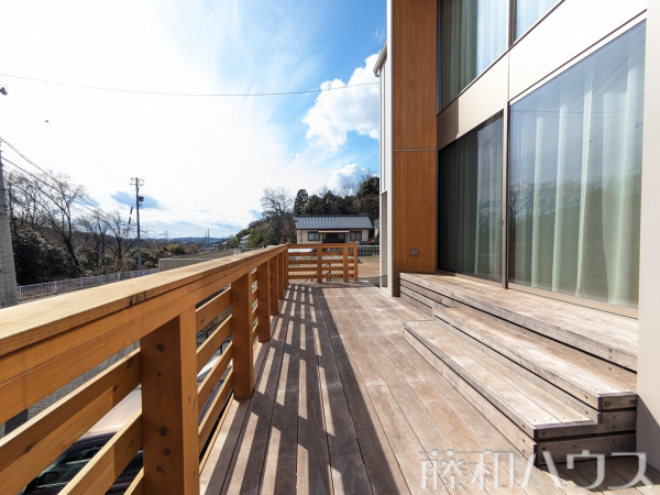 ウッドデッキ　【春日井市高座町】