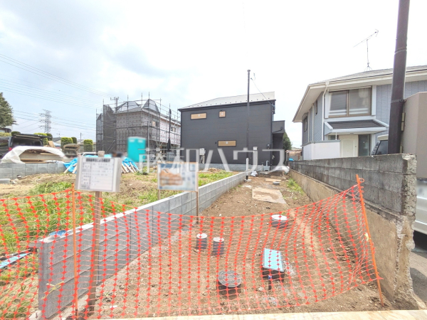 B号棟　路地状部分入口　【武蔵村山市岸１丁目】周辺環境、日当たりや設備仕様など、実際に行ってみないと分からないことも多くございます。ご案内させていただきますので、ぜひお気軽にお問い合わせください！