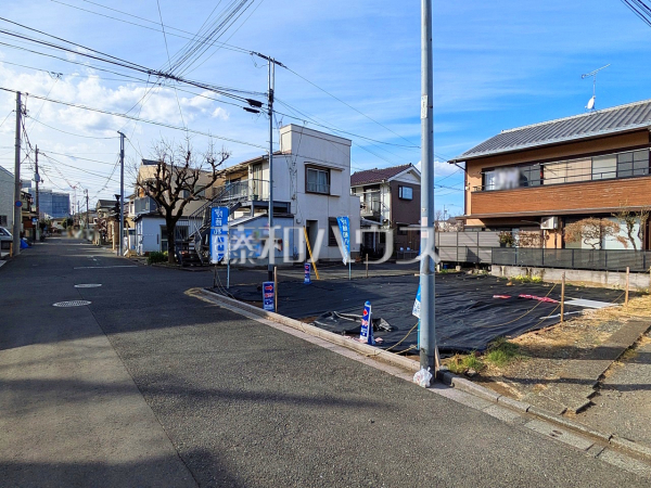 接道状況および現場風景　【三鷹市上連雀５丁目】