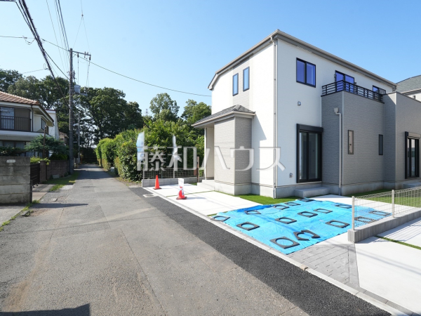 接道状況および現場風景　【立川市一番町２丁目】お住まい探しは、家の良し悪しだけでなく周辺環境も重要なポイントです。ぜひ一度お客様の目でご覧ください。　