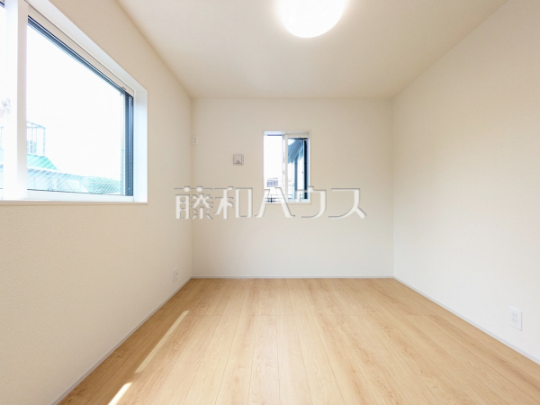 居室　【小平市学園東町３丁目】