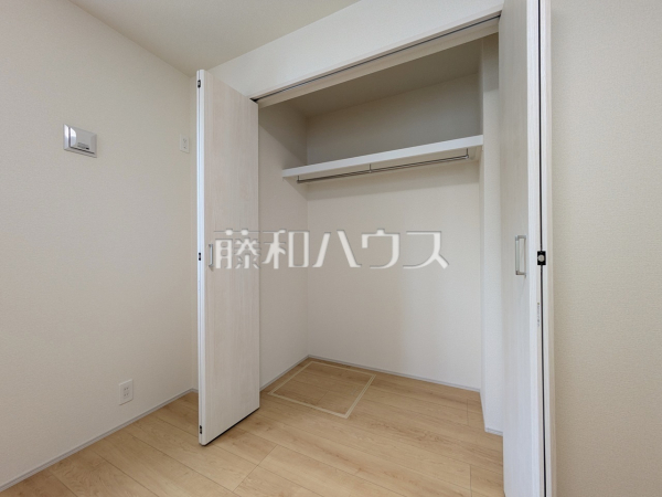 収納　【小平市学園東町３丁目】
