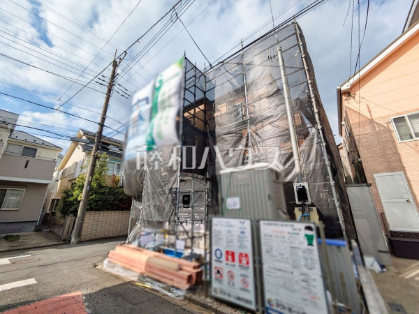 外観　【新座市野寺２丁目】 見学はしたいけど、なかなか時間が取れない・・・そんな方に出勤前や仕事終わりにマイホームを見学できるサポートをいたします。 