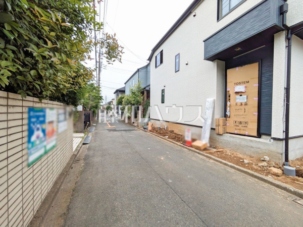 接道状況および現場風景　【新座市野寺２丁目】