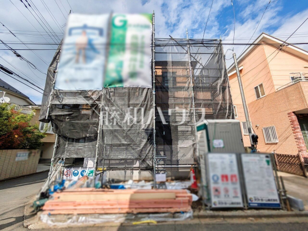 外観　【新座市野寺２丁目】 ここに住む方を想像して、着々と建築しております！ 