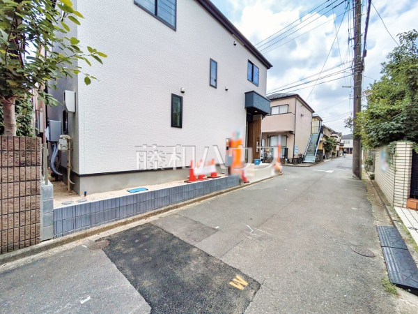 接道状況および現場風景　【新座市野寺２丁目】