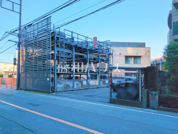 駐車場　【アデニウム和光】
