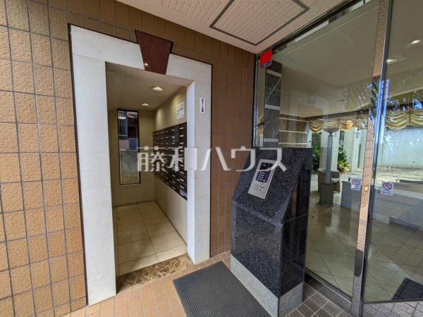 エントランス　【ザ・ステイツ志木パークステージ】