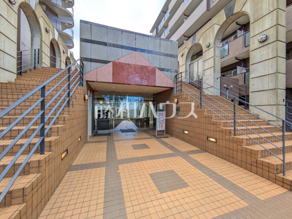 エントランス　【ザ・ステイツ志木パークステージ】