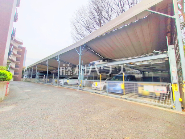 駐車場　【ザ・ステイツ志木パークステージ】