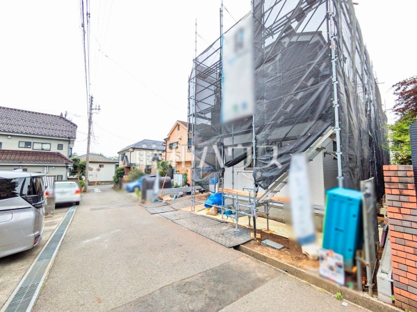 接道状況および現場風景　【八王子市富士見町】お住まい探しは、家の良し悪しだけでなく周辺環境も重要なポイントです。ぜひ一度お客様の目でご覧ください。
