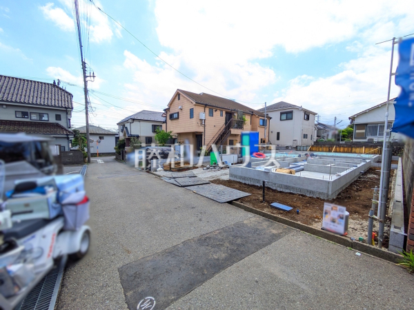 現場風景　【八王子市富士見町】 「北八王子」駅徒歩15分と少し距離はございますが、毎日の通勤通学で駅まで歩けば、運動不足も解消されて一石二鳥です！ 