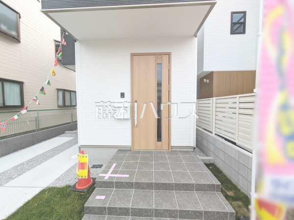 玄関　【富士見市東みずほ台３丁目】