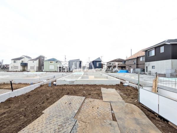 3号棟　外観　【立川市砂川町２丁目】 各棟、個性的な間取りでご家族皆様のニーズにこたえます。4家族のために、明るく寛ぎに満ちた間取りをご用意しています。　 
