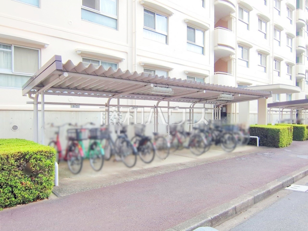 駐車場　【志木ニュータウン南の森壱番街1-6-1号棟】