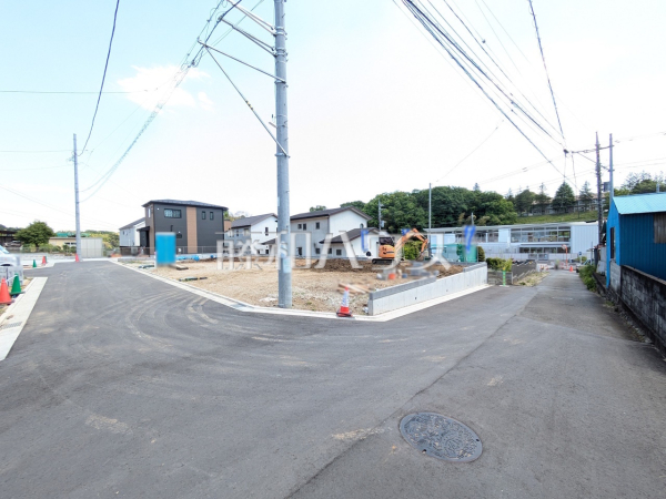 接道状況および現場風景　【八王子市中山】住まいの事なら地元で豊富な実績を誇る当社へお任せ下さい！