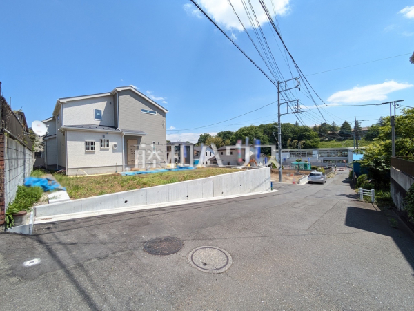 接道状況および現場風景　【八王子市中山】平日のご案内も可能です。まずはお気軽にお問合せ下さいませ。